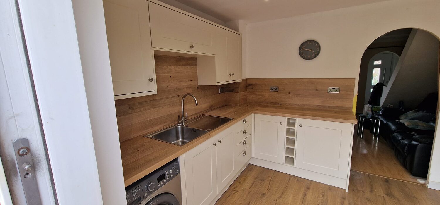 Completed kitchen installation 18